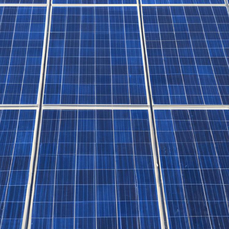 ile kosztuje położenie paneli